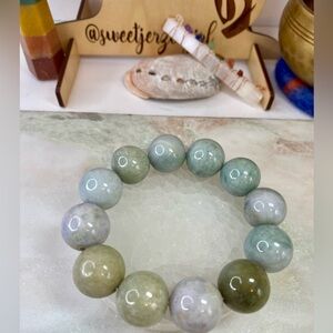 Mint Green Burmese Jade Large Round Bead Unisex Bracelet 18mm